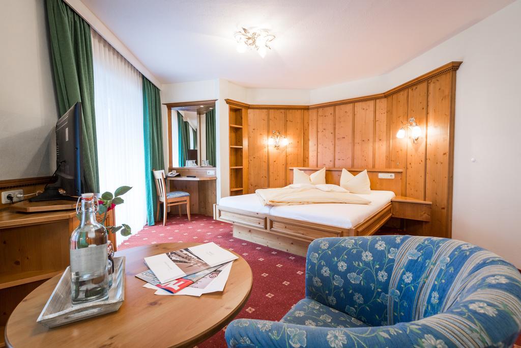 Haller'S Posthotel Riezlern Exterior foto